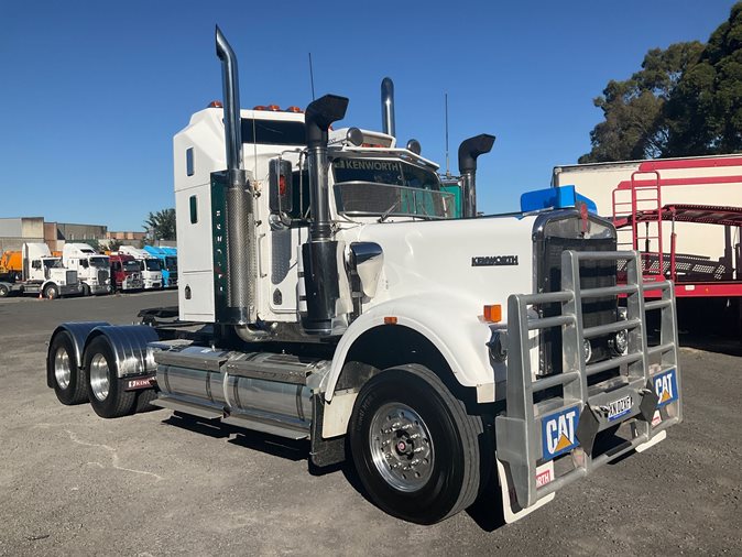 View 1982 Kenworth W924 available via auction.
