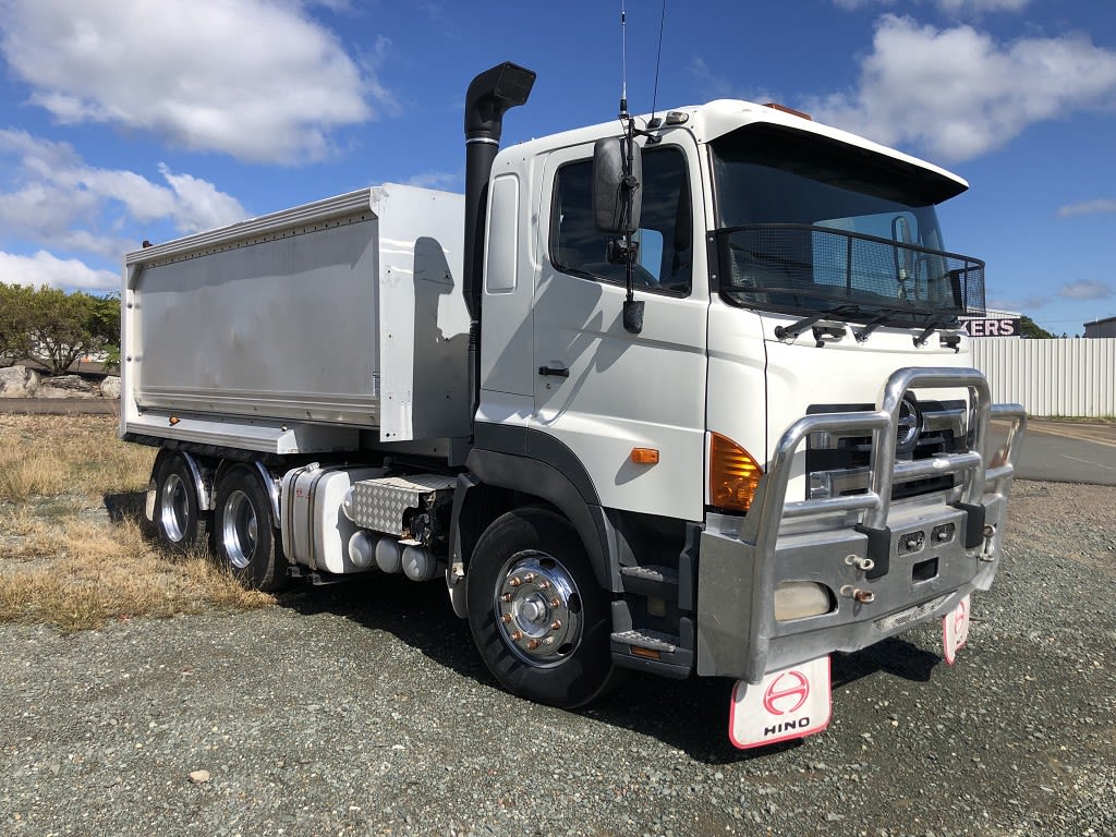 2006 Hino SS1E Tipper