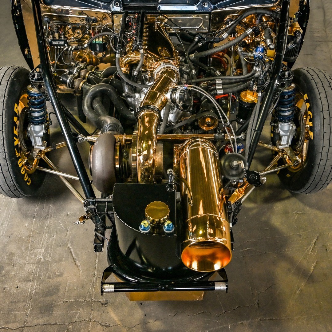 Custom-built_gold_BMW_3_Series_Auction_Pickles_Blog_July_2022.jpg