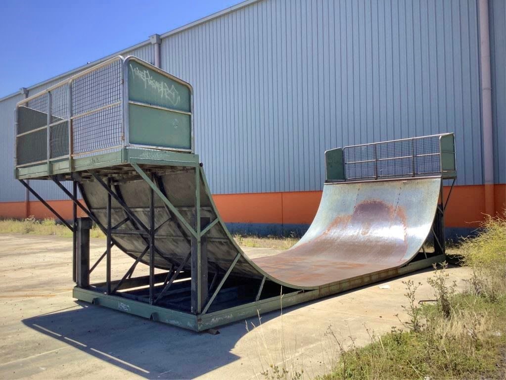 Half_pipe_skate_ramp_Auction_Pickles_Blog_July_2022.jpg