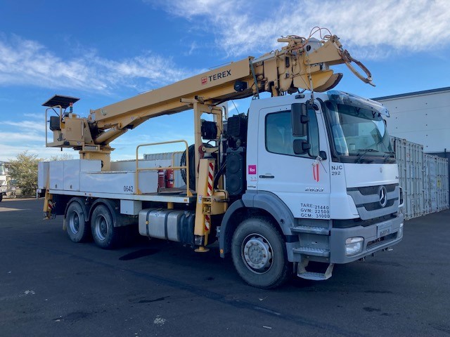 Quanta Lines - Access, Cranes & Earthmoving