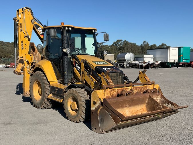 2017 Caterpillar 432F2