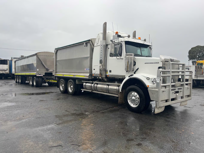 2021 Western Star 4864FXC