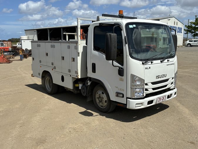 2019 Isuzu NH NLR
