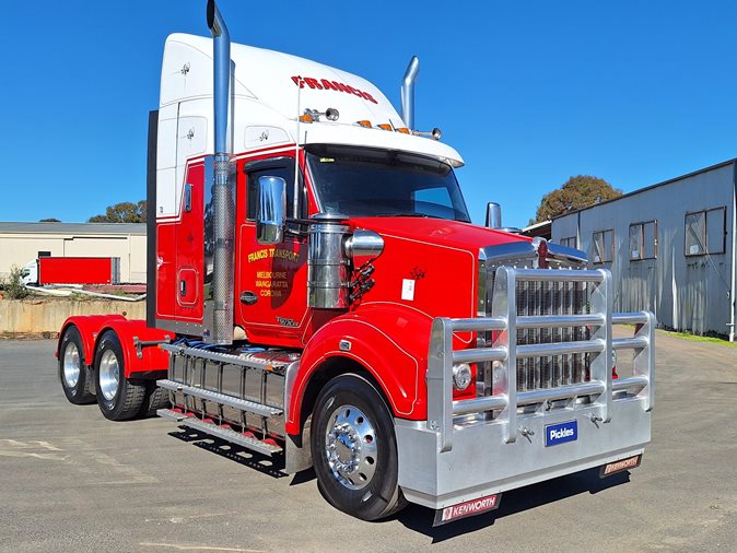 2018 Kenworth T610SAR