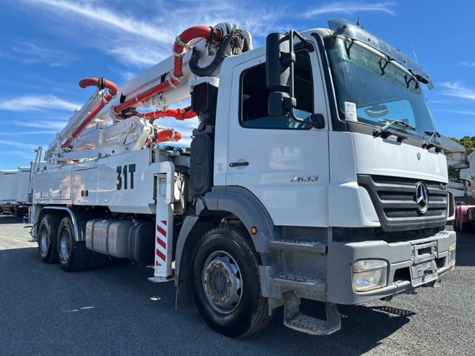 2010 Mercedes Benz Axor