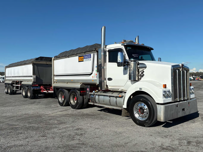 2017 Kenworth T610SAR
