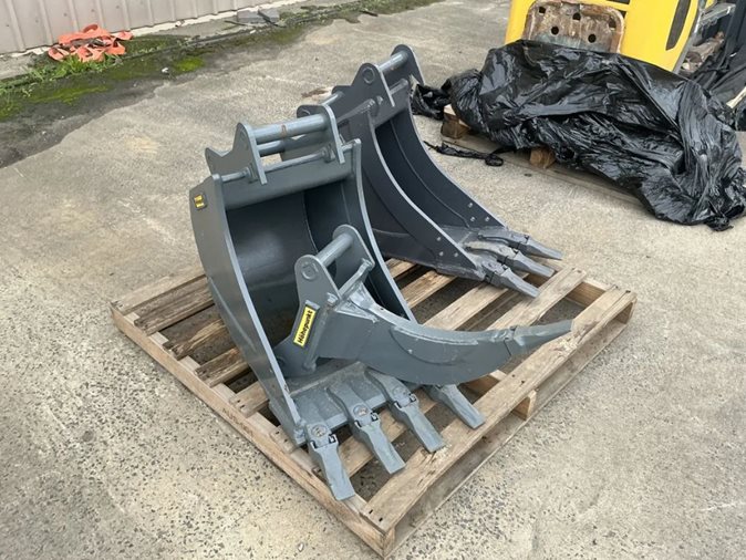 Assorted Excavator Attachments