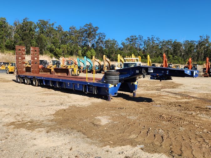 2016 Drake Tri Axle Low Loader O.D