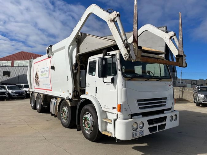 2013 Iveco ACCO 2350