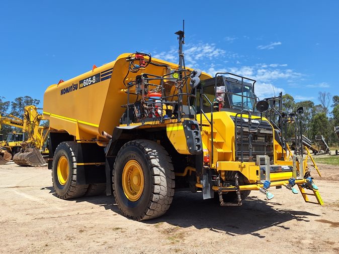 2020 Komatsu HD605-8