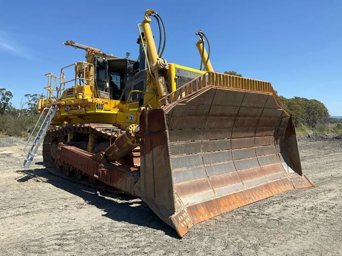 2010 Komatsu D475A-5