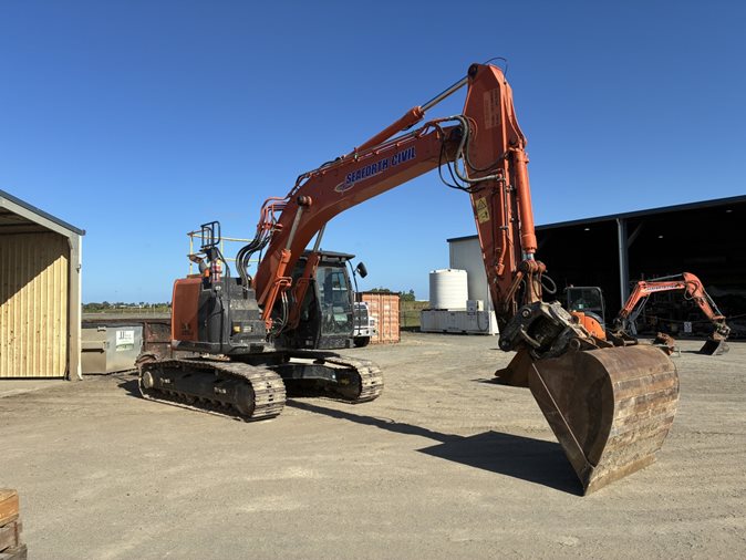 2022 Hitachi ZX225USLC-5B