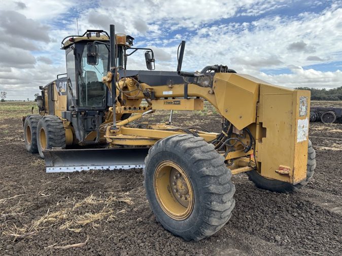 2011 Caterpillar 140M