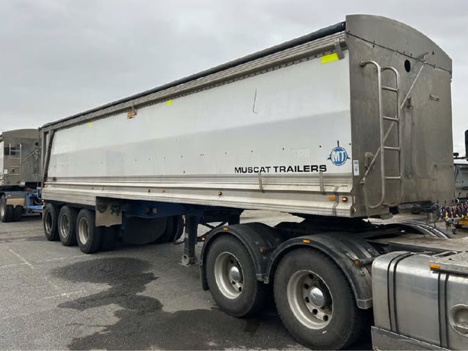 2013 Muscat MT2103