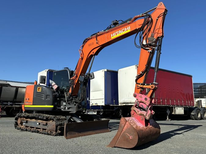 2021 Hitachi ZX85USB-5A