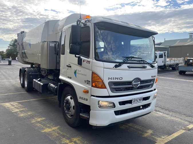 View 2017 Hino FM 500 2628 available via auction.