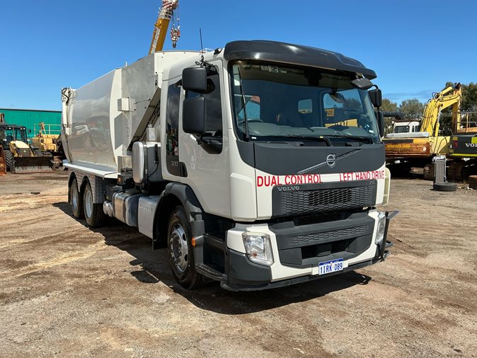 2019 Volvo FE320