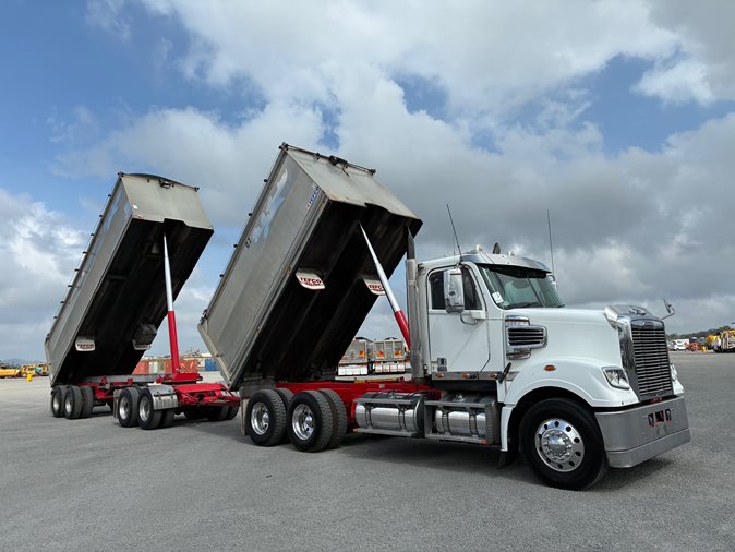 2019 Freightliner Coronado 114