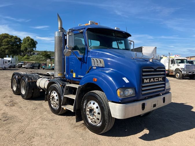View 2011 Mack Metro Liner available via auction.
