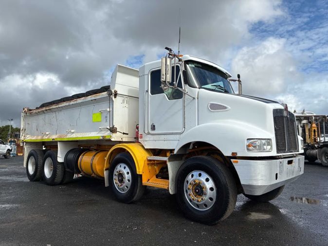 2006 Kenworth T350
