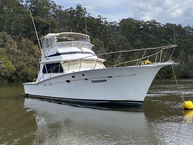 46ft Crestor Flybridge Cruiser
