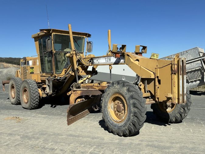1999 Caterpillar 12H