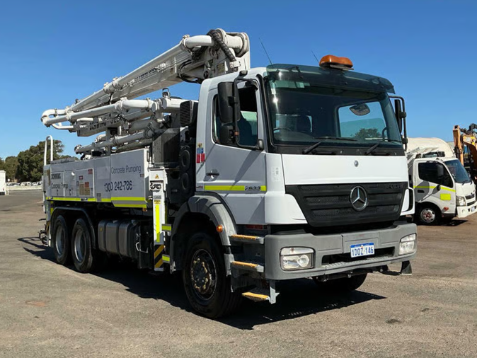 2010 Mercedes Benz Axor 2633