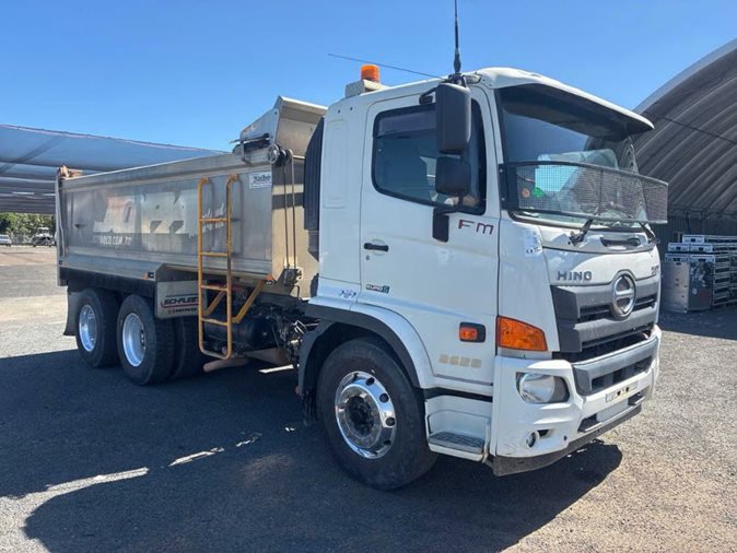 2019 Hino FM 500 2628