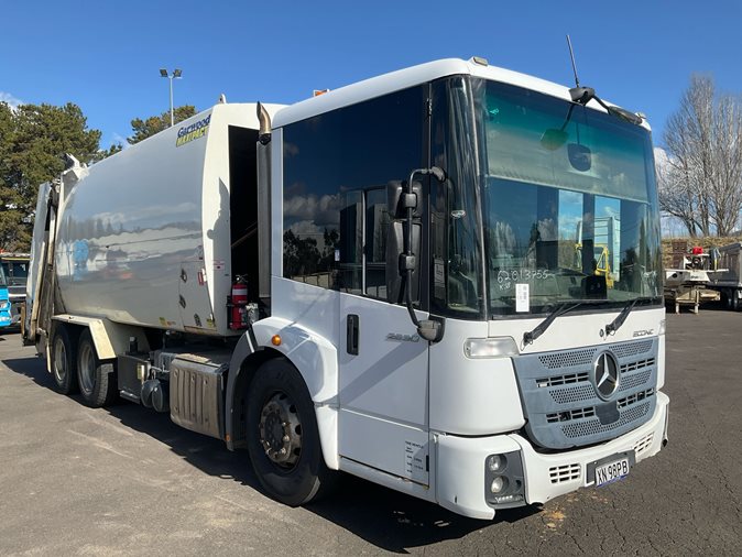 2018 Mercedes Benz Econic 2630