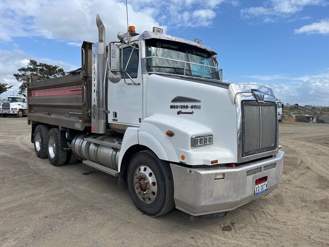 2021 Western Star 5864SS