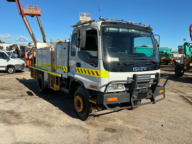 2000 Isuzu FSS500