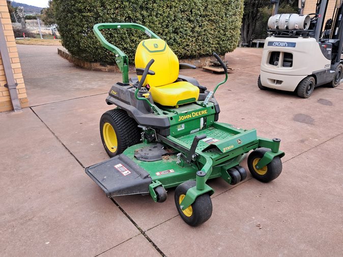 2023 John Deere Z730M