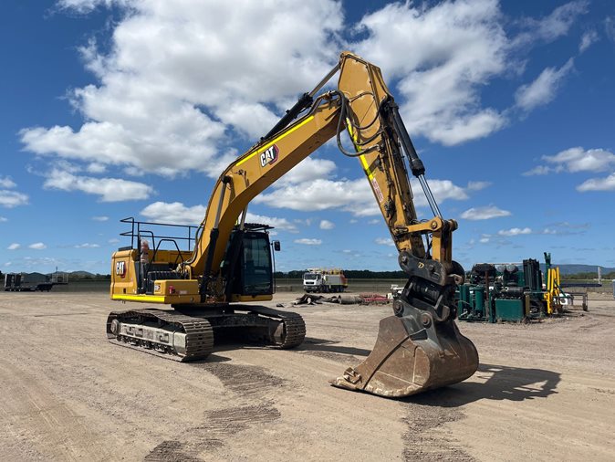 2022 Caterpillar 330GC