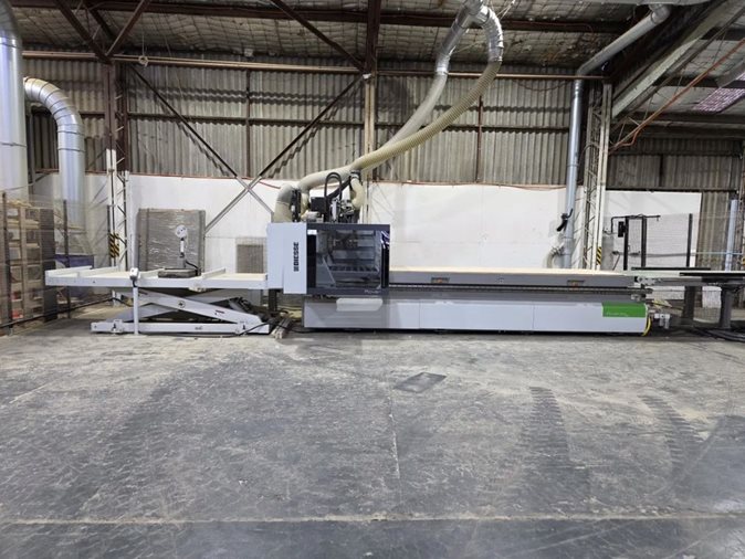 Panel Router