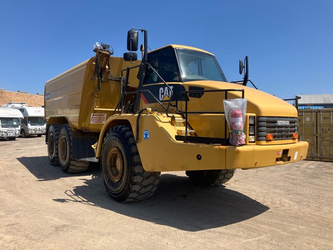 2007 Caterpillar 740