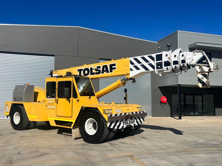 Cranes, Trucks, Trailers and Vehicles Auction