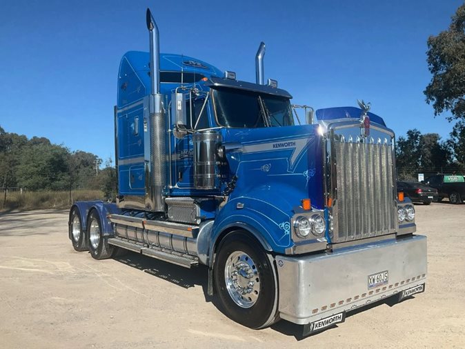 2023 Kenworth T909