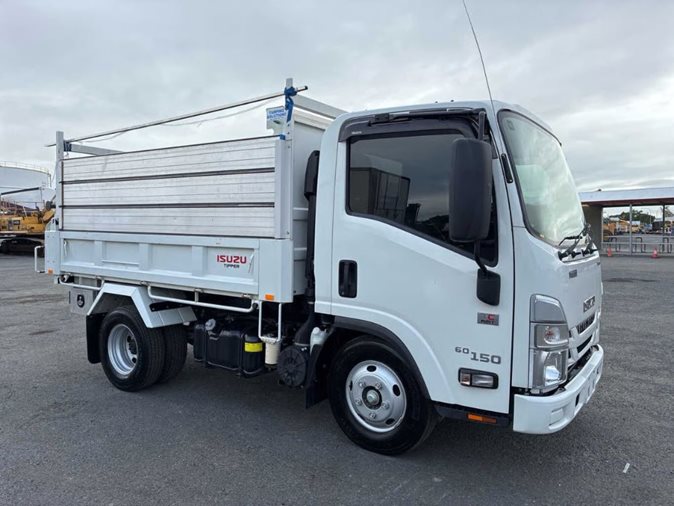 2024 Isuzu NMR 60-150