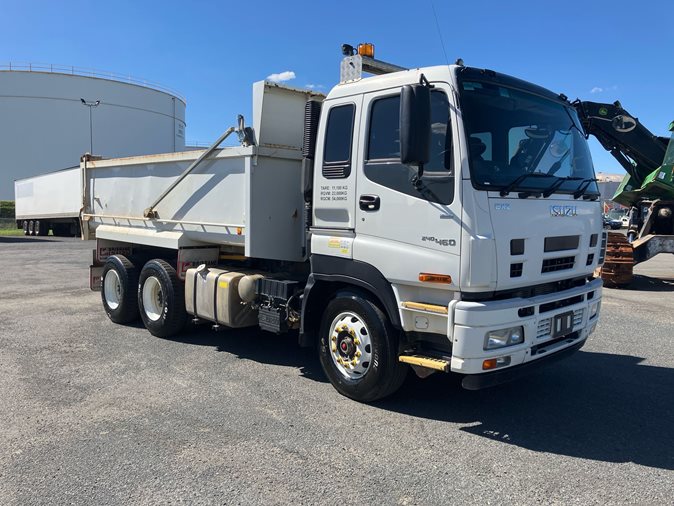 View 2018 Isuzu CXZ 240 460 AMT available via auction.