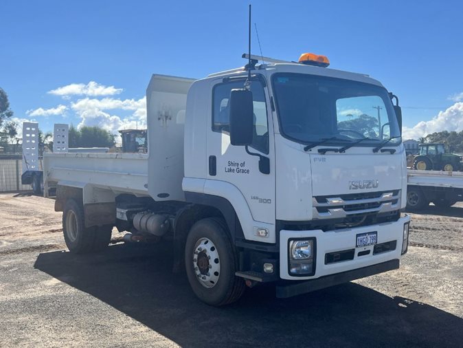 2021 Isuzu FVR 165-300