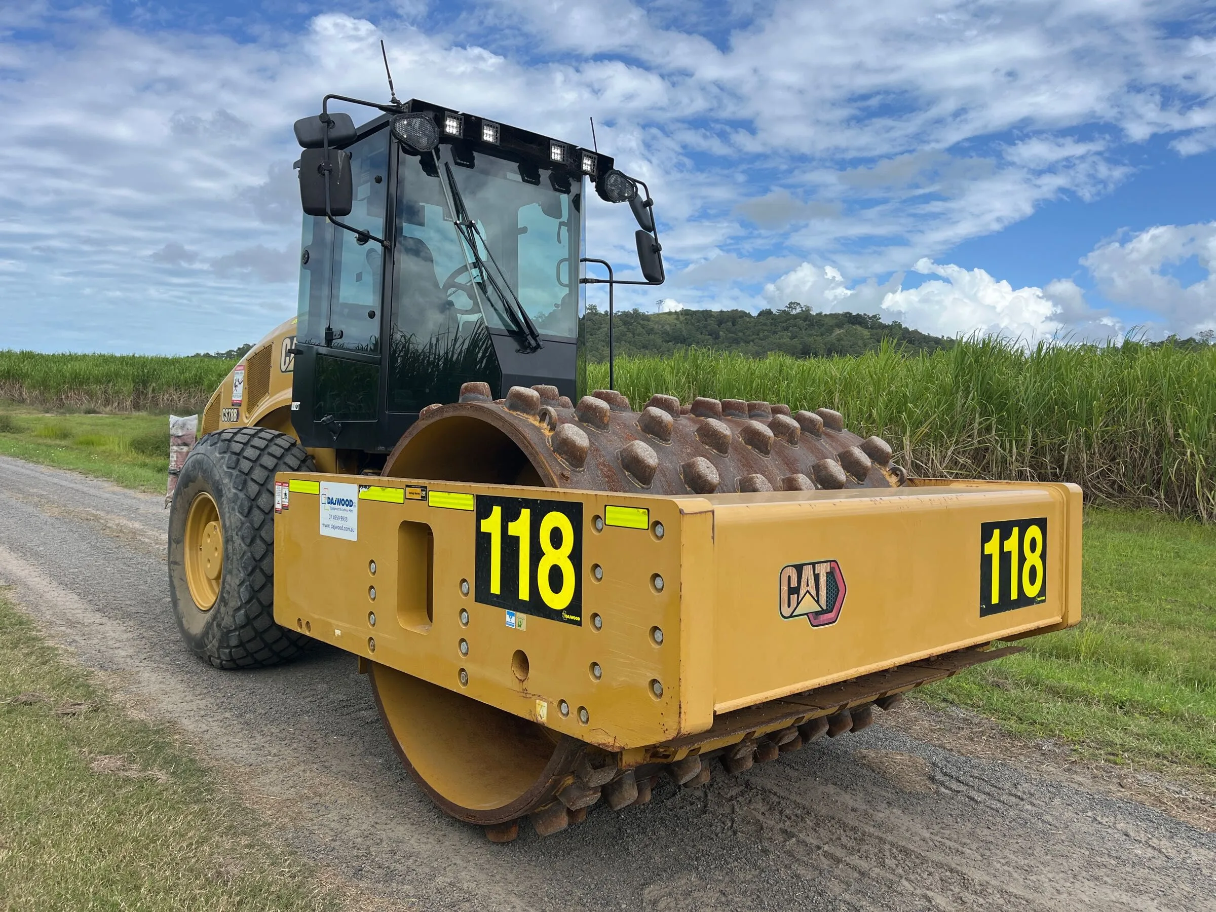 2021 Caterpillar CS78B
