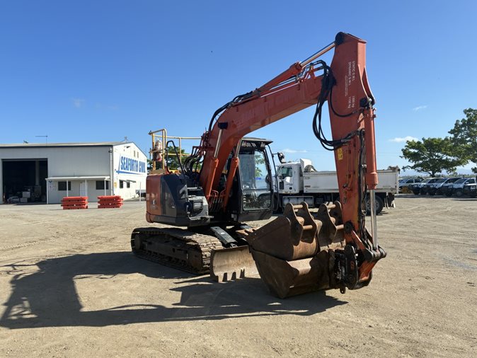 2019 Hitachi ZX135US-5B