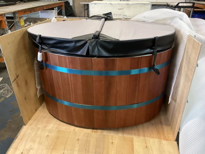 Vikara Saunas Ice Bath with Ice Bath Chiller