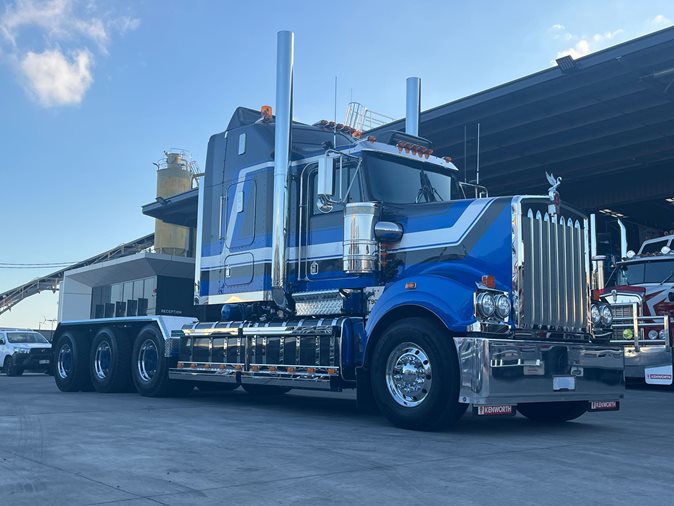 2024 Kenworth T909
