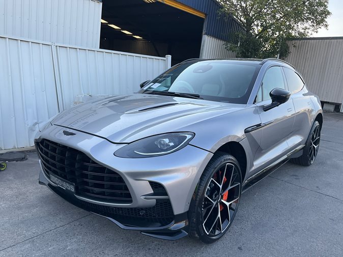2024 Aston Martin DBX