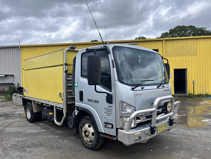 2016 Isuzu NPR 45-155