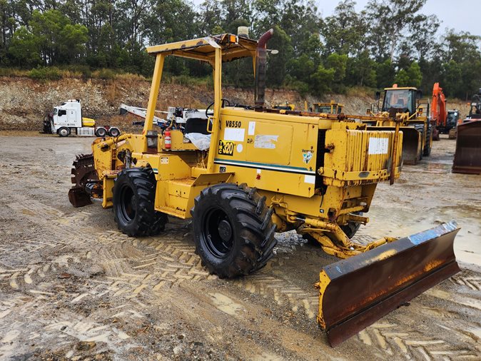1999 Vermeer V8550