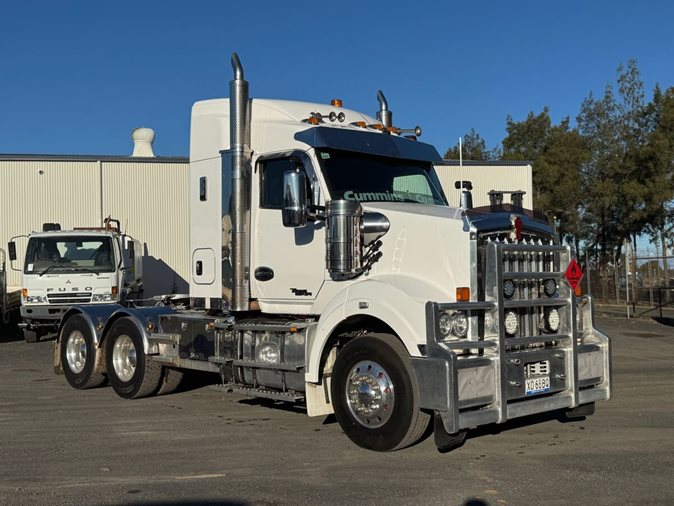 2021 Kenworth T610SAR