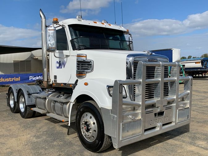 View 2019 Freightliner Coronado 114 Prime Mover Day Cab available via auction.